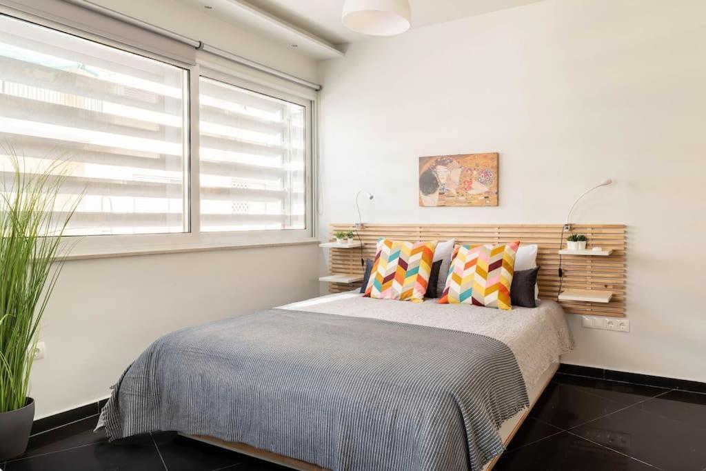 New Amazinglarge Luxury 4Br Suite/1Min Toacropolis Athen Exterior foto
